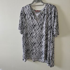 Cyrus Monochrome Geometric Pattern Top